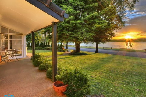 Tara Downs On Lake Albert - Accommodation Brunswick Heads 0