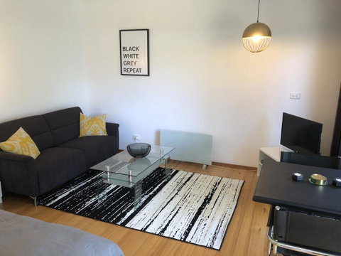 Studio SixA ... A Haven In The Heart Of Hobart - Accommodation Brunswick Heads 3
