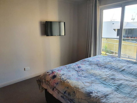 Battery Point Apartment With Car Park - Accommodation Brunswick Heads 23