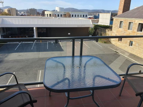 Battery Point Apartment With Car Park - Accommodation Brunswick Heads 11
