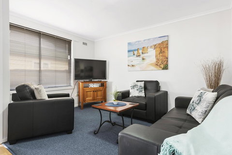 Elkie Villa - 2 Bedroom Unit - Burnie - Accommodation Brunswick Heads 5