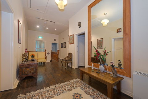 Edinburgh Gallery Bed & Breakfast - Accommodation Brunswick Heads 4