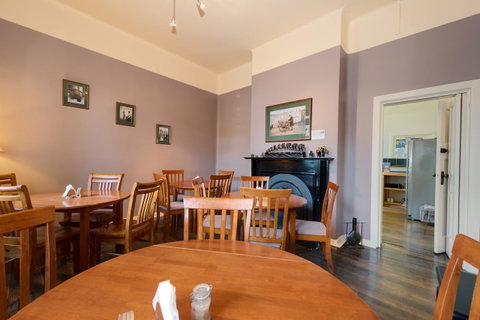 Edinburgh Gallery Bed & Breakfast - Accommodation Brunswick Heads 6