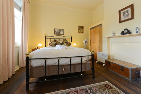 Edinburgh Gallery Bed & Breakfast - Accommodation Brunswick Heads 24