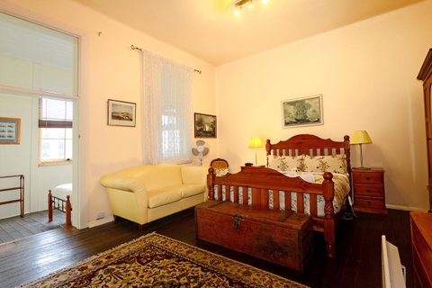 Edinburgh Gallery Bed & Breakfast - Accommodation Brunswick Heads 34