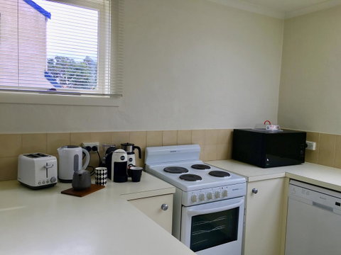 4 At 8 Townhouse Newcastle St - Accommodation Brunswick Heads 4