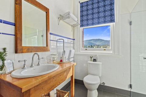 Cygnet Old Bank - Accommodation Brunswick Heads 1