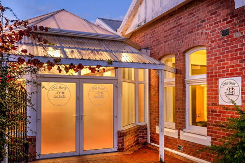 Cygnet Old Bank - Accommodation Brunswick Heads 28