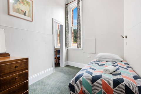 Empire Hotel Queenstown - Accommodation Brunswick Heads 12