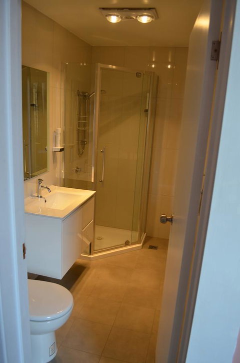 Empire Hotel Queenstown - Accommodation Brunswick Heads 5