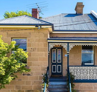 WEST NEST  Classic 3BR Hobart Terrace BEST Location View Close to City - Accommodation Brunswick Heads