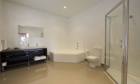Ikon Hotel - Accommodation Brunswick Heads 2
