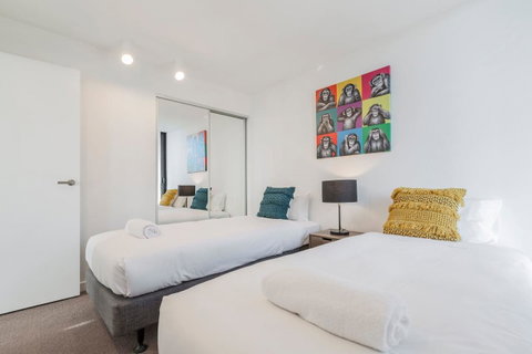 2Bedroom Apartment With Views In Docklands Next To CBD & Marvel Stadium - Accommodation Brunswick Heads 11