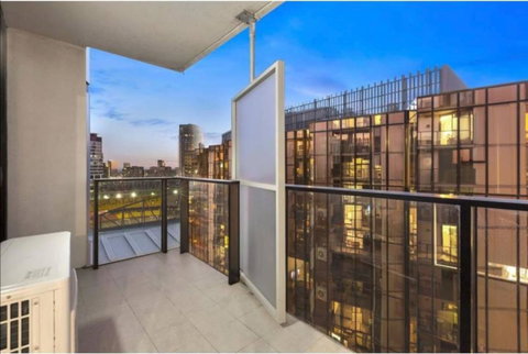 2Bedroom Apartment With Views In Docklands Next To CBD & Marvel Stadium - Accommodation Brunswick Heads 14