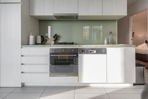 2Bedroom Apartment With Views In Docklands Next To CBD & Marvel Stadium - Accommodation Brunswick Heads 6