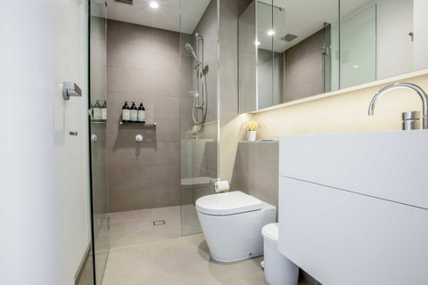 New Eureka 108 Hotel Apartments - Accommodation Brunswick Heads 0