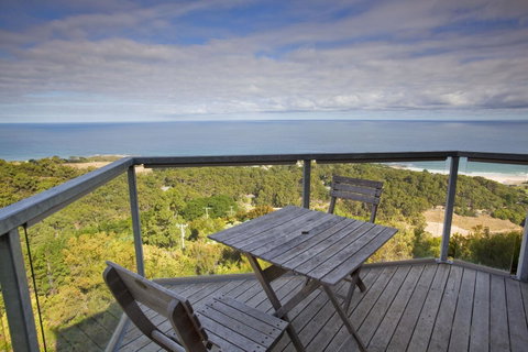 Chris\'s Beacon Point Restaurant & Villas - Accommodation Brunswick Heads 1