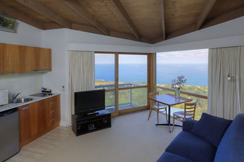 Chris\'s Beacon Point Restaurant & Villas - Accommodation Brunswick Heads 5