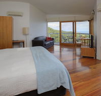 Chris's Beacon Point Restaurant  Villas - Accommodation Brunswick Heads