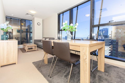 Melbourne SkyHigh Apartments - Accommodation Brunswick Heads 4
