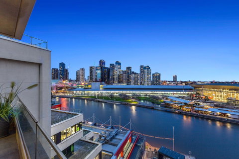 Melbourne Holiday Apartments Flinders Wharf - Accommodation Brunswick Heads 5