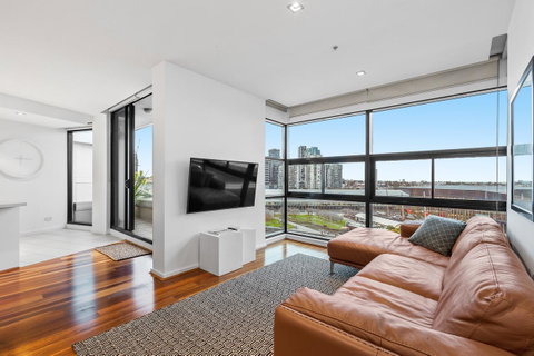 Melbourne Holiday Apartments Flinders Wharf - Accommodation Brunswick Heads 6