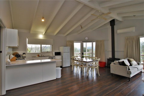 Hamptons In Healesville - Accommodation Brunswick Heads 3