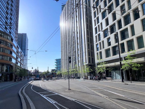 Pride Docklands Waterfront Apartment City View - Accommodation Brunswick Heads 4