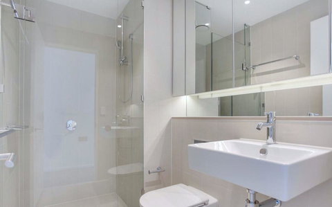 Pride Docklands Waterfront Apartment City View - Accommodation Brunswick Heads 16
