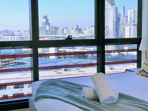 Pride Docklands Waterfront Apartment City View - Accommodation Brunswick Heads 27