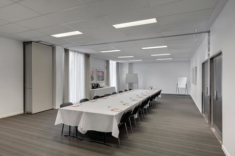 Travelodge Hotel Melbourne Docklands - Accommodation Brunswick Heads 17