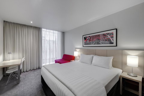 Travelodge Hotel Melbourne Docklands - Accommodation Brunswick Heads 0