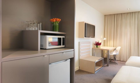 Travelodge Hotel Melbourne Docklands - Accommodation Brunswick Heads 13