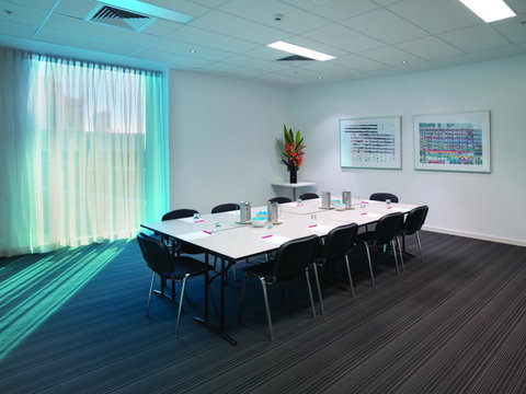 Travelodge Hotel Melbourne Docklands - Accommodation Brunswick Heads 22