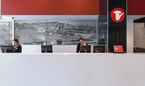 Travelodge Hotel Melbourne Docklands - Accommodation Brunswick Heads 9