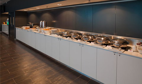 Travelodge Hotel Melbourne Docklands - Accommodation Brunswick Heads 12