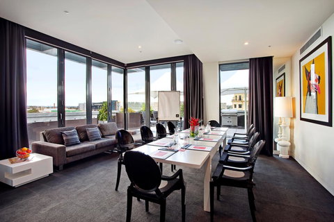 The Cullen Melbourne - Art Series - Accommodation Brunswick Heads 21