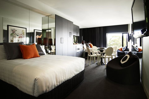 The Cullen Melbourne - Art Series - Accommodation Brunswick Heads 16