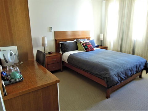 Plough Hotel - Accommodation Brunswick Heads 4