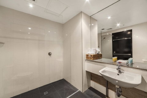 Summer House Melbourne - Accommodation Brunswick Heads 16
