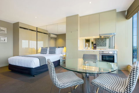 Novotel Melbourne Preston - Accommodation Brunswick Heads 3