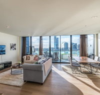 Waterfront 3 Bedroom Luxury Home Victoria Harbour - Accommodation Brunswick Heads