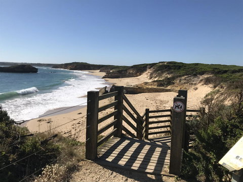 Sunsets On Martyrs Luxury Coastal Beach House Peterborough - Accommodation Brunswick Heads 34
