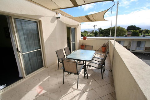 Hamilton Townhouse Motel - Accommodation Brunswick Heads 3