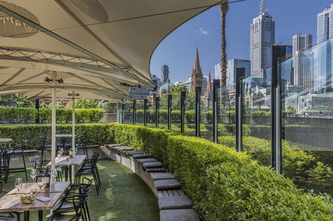 Quay West Suites Melbourne - Accommodation Brunswick Heads 5