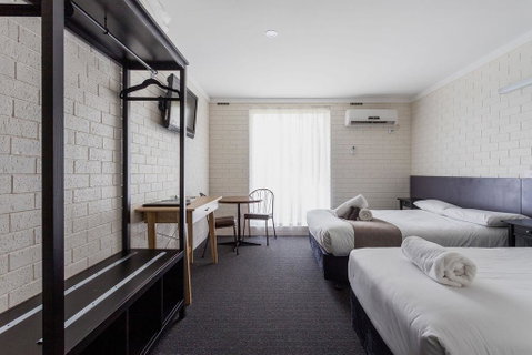 The Busselton Motel - Accommodation Brunswick Heads 2