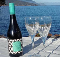 the cove... on the rocks at Port Arthur - Accommodation Brunswick Heads