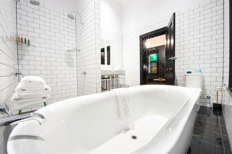 The Franklin Boutique Hotel - Accommodation Brunswick Heads 2