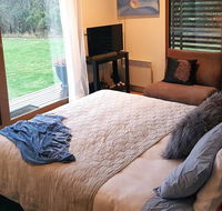 The Gurdies Room with Amazing Sunset Views - Accommodation Brunswick Heads