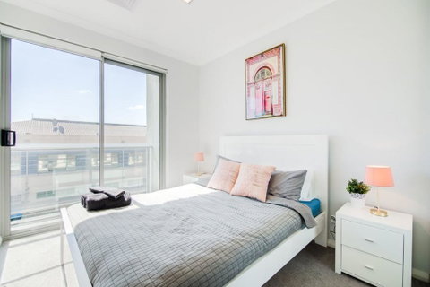 The Heart Of Northbridge With Complimentary Parking, Wifi & Netflix - Accommodation Brunswick Heads 0